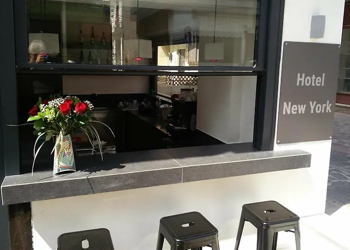 纽约酒店 2* Rhodes City